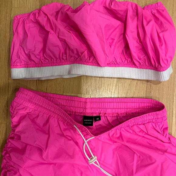 Pink swishy coord - Picture 2 of 2